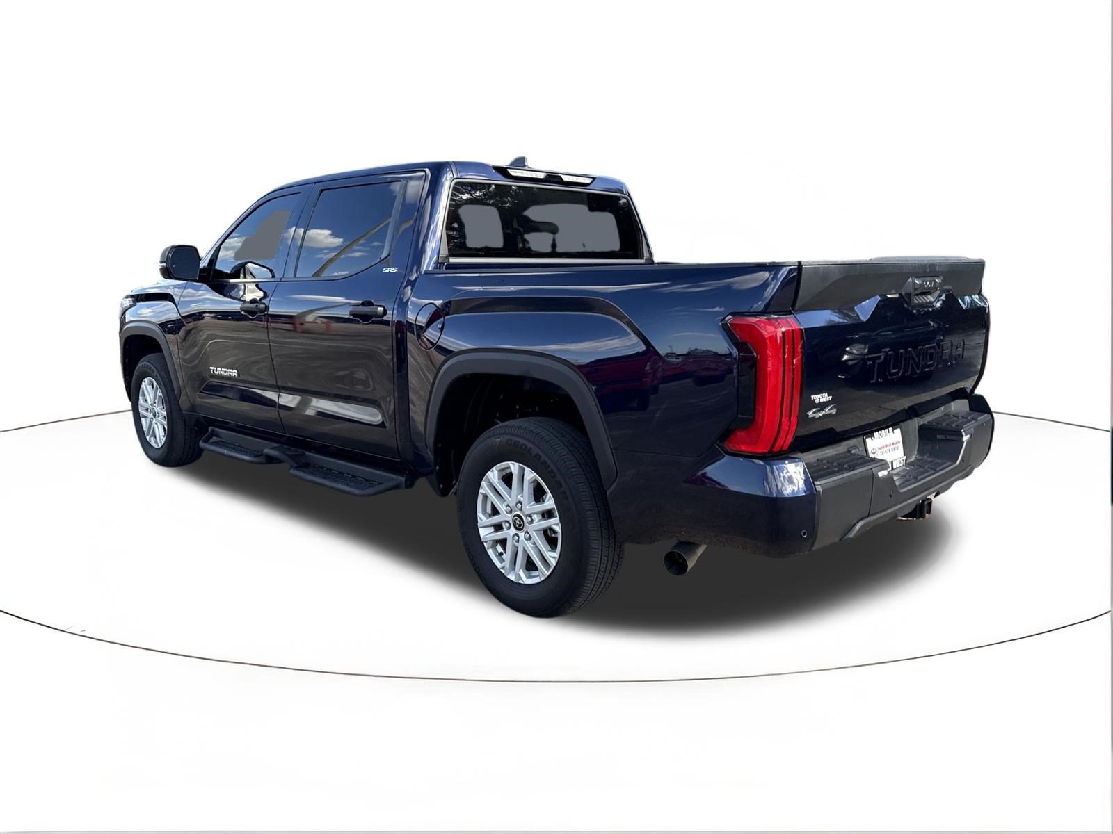 Used 2024 Toyota Tundra SR5 w/ SR5 Convenience Package AWD/4WD image 5