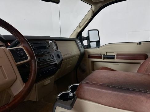 Used 2008 Ford F350 King Ranch image 9