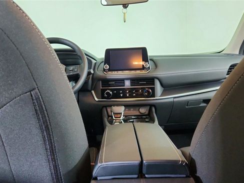 Used 2026 Nissan Rogue S image 18