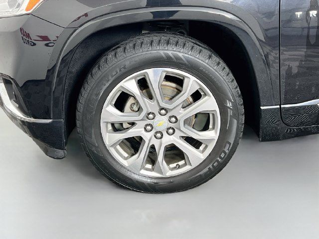 Used 2018 Chevrolet Traverse Premier w/ Driver Confidence II Package FWD image 10
