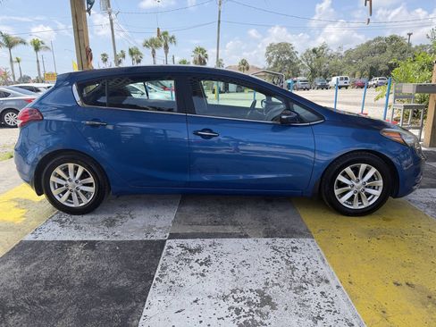 Used 2015 Kia Forte EX FWD image 4