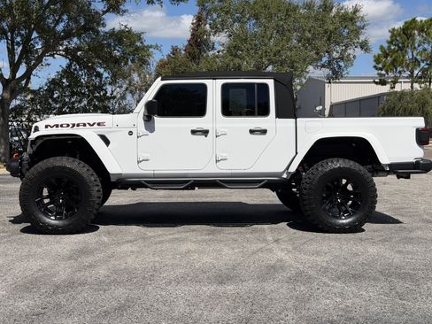 Used 2024 Jeep Gladiator Mojave image 5