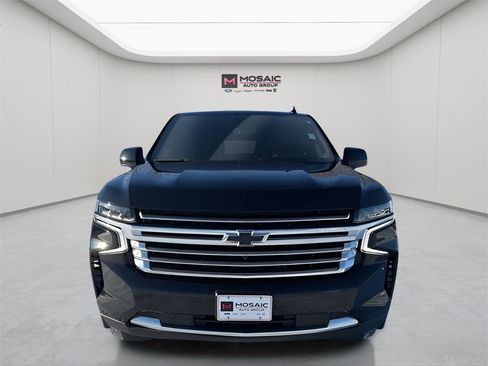 Used 2022 Chevrolet Tahoe High Country image 2