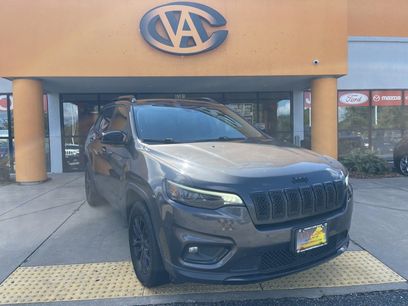 Used 2023 Jeep Cherokee Altitude Lux