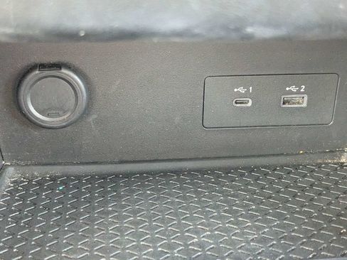 Used 2024 Nissan Pathfinder SV FWD image 23