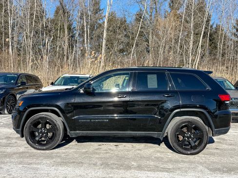 Used 2019 Jeep Grand Cherokee Laredo image 8