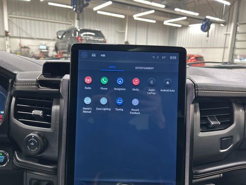 Used 2023 Ford Expedition Platinum image 22