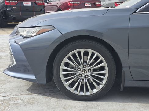 Used 2022 Toyota Avalon Limited w/ Advanced Safety Package image 9