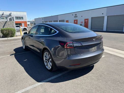 Used 2018 Tesla Model 3 Long Range image 4