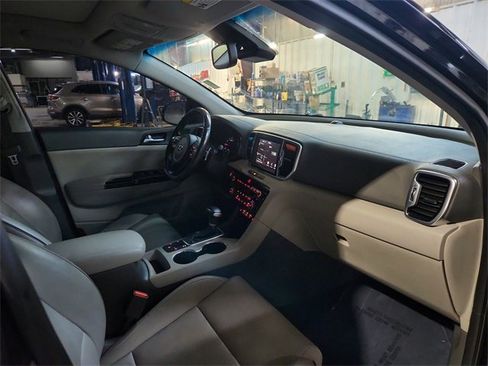 Used 2018 Kia Sportage SX image 23