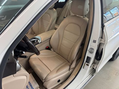 Used 2015 Mercedes-Benz C 300 4MATIC Sedan image 7