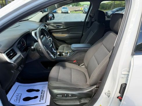 Used 2023 GMC Acadia SLE w/ Driver Convenience Package AWD/4WD image 12