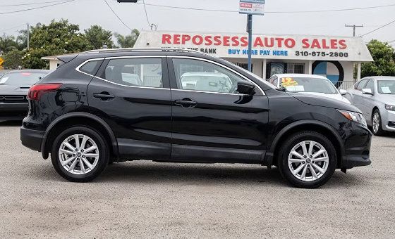 Used 2019 Nissan Rogue Sport SV FWD image 5
