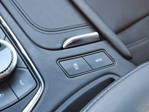 Used 2024 Cadillac XT6 Sport w/ Platinum Package image 26