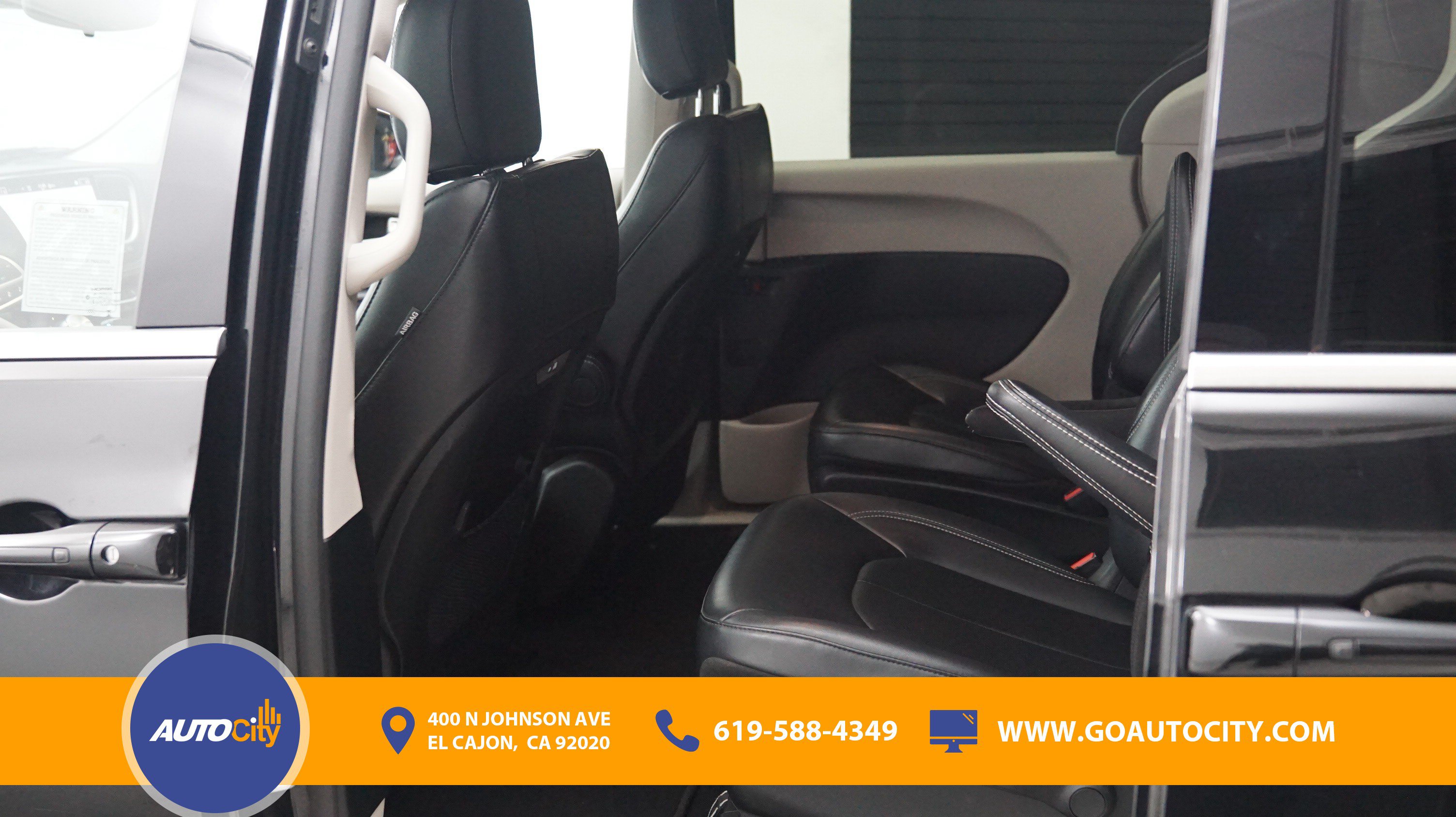 Used 2024 Chrysler Pacifica Limited FWD image 14