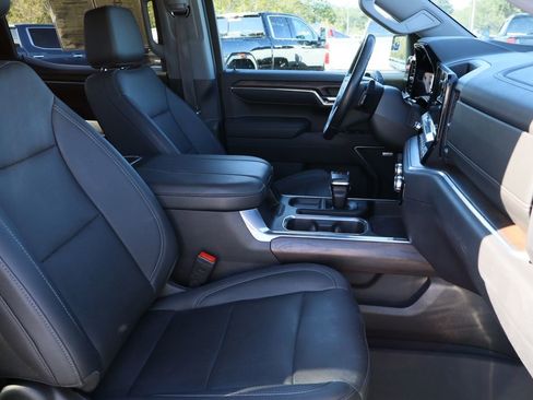 Certified 2023 GMC Sierra 1500 SLT image 26