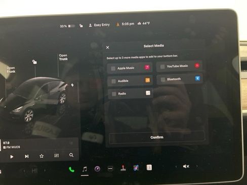 Used 2024 Tesla Model Y Long Range image 23