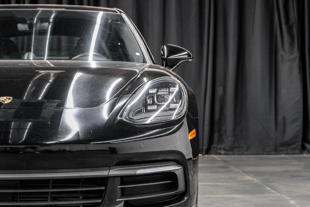 Used 2017 Porsche Panamera 4 AWD/4WD image 53