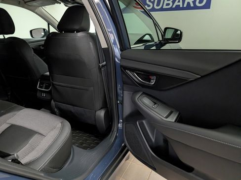 Used 2025 Subaru Outback Premium image 29