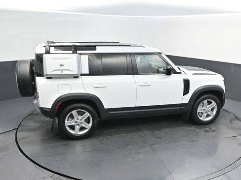 Used 2022 Land Rover Defender 110 SE AWD/4WD image 37