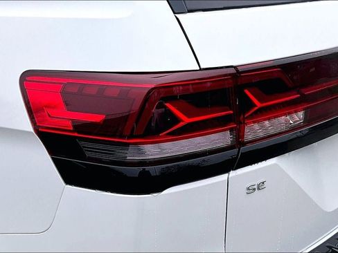 New 2026 Volkswagen Atlas Peak Edition image 30