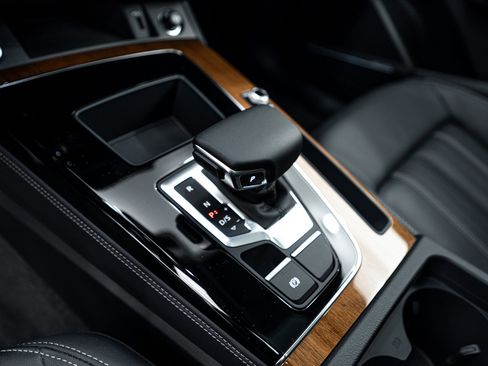 Certified 2023 Audi Q5 2.0T Premium Plus image 11