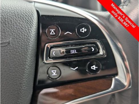 Used 2020 Cadillac Escalade Premium Luxury image 18