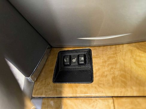 Used 2007 Toyota Camry XLE image 30