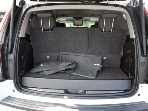 Used 2016 Cadillac Escalade Luxury AWD/4WD image 15