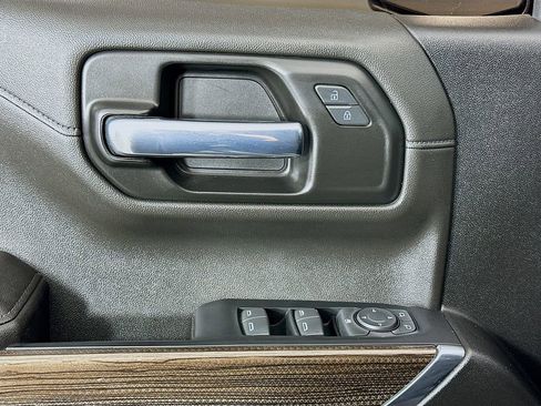 Used 2021 Chevrolet Silverado 1500 LT Trail Boss w/ Bed Protection Package AWD/4WD image 17