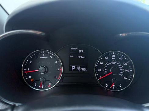 Used 2015 Kia Forte LX w/ Popular Package image 18