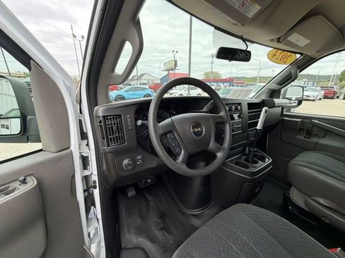 Used 2024 GMC Savana 2500 w/ Driver Convenience Package RWD image 15