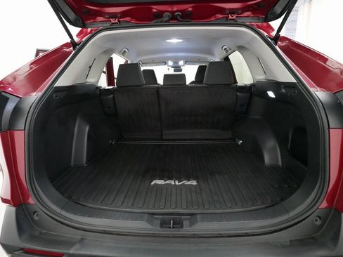 Used 2023 Toyota RAV4 LE image 10