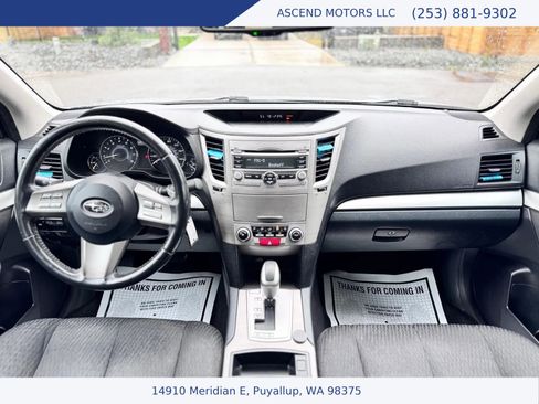 Used 2010 Subaru Legacy 2.5i Premium AWD/4WD image 12