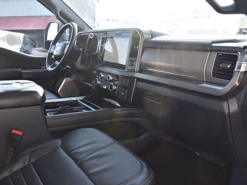 Certified 2025 Ford F450 Platinum w/ FX4 Off-Road Package image 11