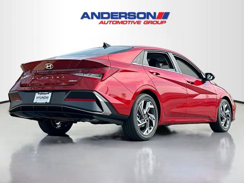 New 2025 Hyundai Elantra Limited image 2