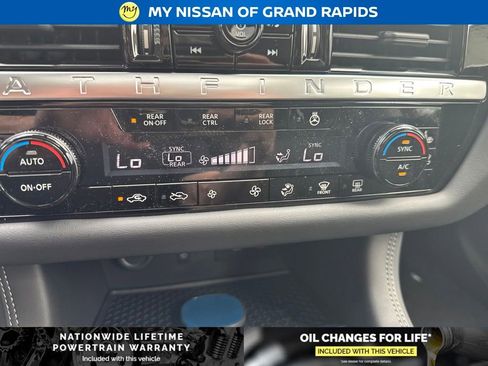 New 2026 Nissan Pathfinder Platinum AWD/4WD image 26