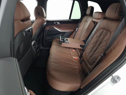 Used 2026 BMW X5 xDrive40i w/ Parking Assistance Package image 29