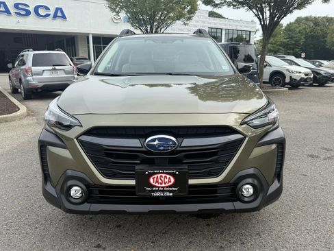 Certified 2025 Subaru Outback Premium image 3