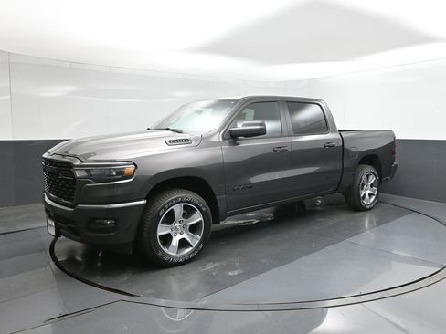 New 2026 RAM 1500 Express RWD image 30