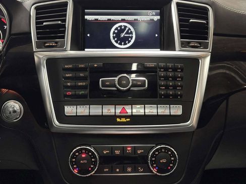 Used 2014 Mercedes-Benz ML 63 AMG 4MATIC image 26
