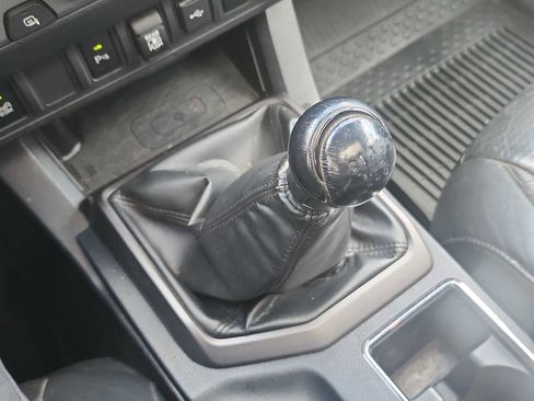 Used 2020 Toyota Tacoma TRD Off-Road AWD/4WD image 21