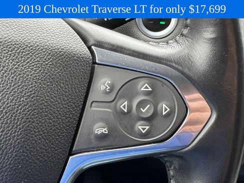 Used 2019 Chevrolet Traverse LT FWD image 20