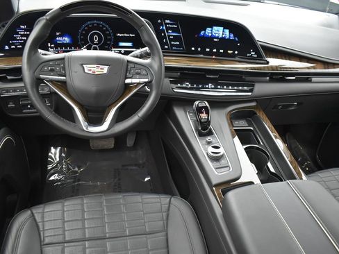 Certified 2024 Cadillac Escalade Sport Platinum w/ LPO, ONYX Package image 14