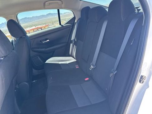Used 2022 Nissan Sentra SV FWD image 30