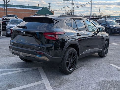 New 2026 Chevrolet Trax ACTIV w/ Driver Confidence Package image 2