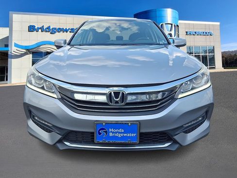 Used 2017 Honda Accord EX image 2