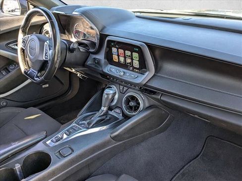 Used 2016 Chevrolet Camaro LT w/ Technology Package image 17