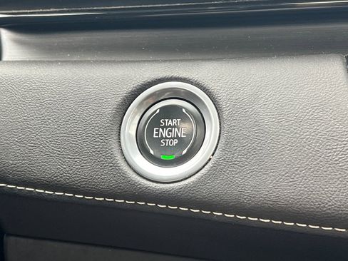 Used 2023 Cadillac Escalade ESV Sport w/ Touring Package image 33