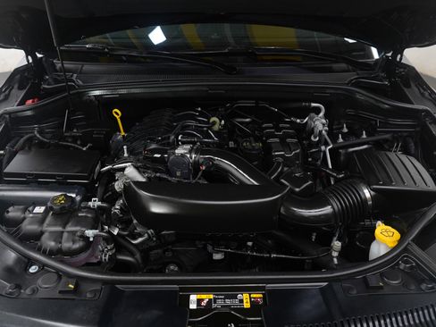 Used 2024 Dodge Durango GT image 31